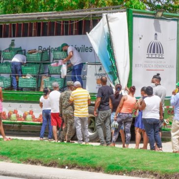 Bodegas Móviles del Inespre impactan a residentes de más de 40 barrios de Nagua