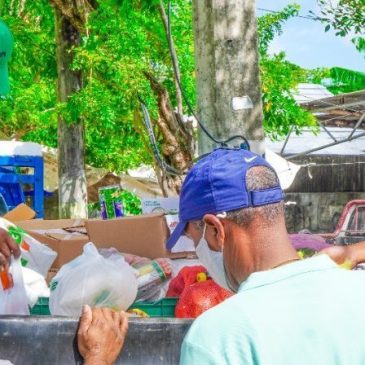 Inespre beneficia a cientos de familias con venta de comida barata los domingos