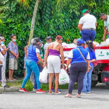 Bodegas móviles y mercados de productores de Inespre: un aliciente para las familias