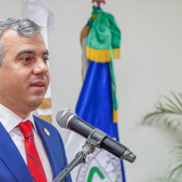 Director del Inespre felicita a los padres en su día