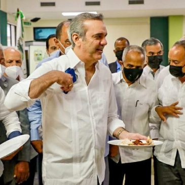 Presidente Luis Abinader pagará 39 millones de pesos a porcicultores