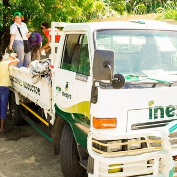 Residentes en Cañongo, Dajabón reciben con alegría las bodegas móviles del Inespre