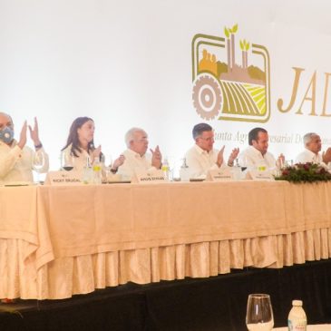 Director del Inespre participa en actividad en que el presidente Luis Abinader reafirma apoyo a productores agrícolas