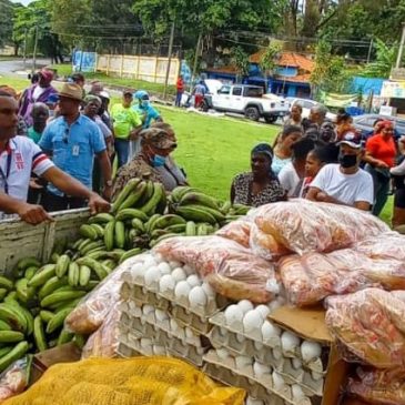 Inespre impacta con venta de comida barata en 30 sectores de Samaná