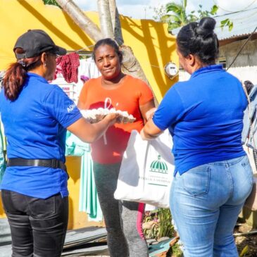 INESPRE entrega alimentos a damnificados huracán Fiona en El Seibo