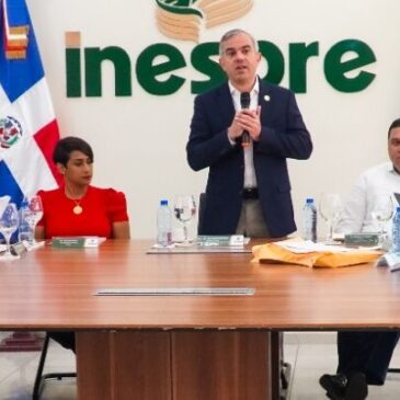 Realizan Comparación de Precios para la Adquisición de Equipos y Licencias de Informática