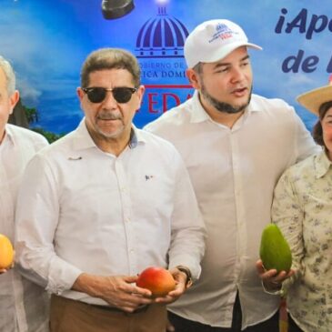 Director del Inespre participa junto a la vicepresidenta Raquel Peña y otras autoridades en clausura de Expo Mango 2023