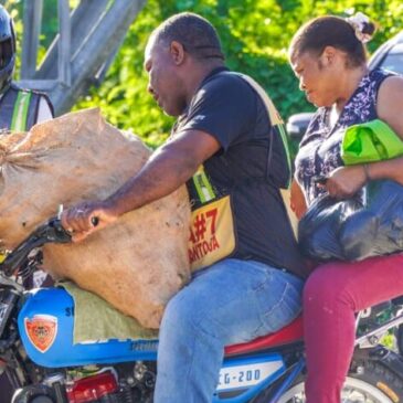 Residentes en  Santo Domingo Oeste y  Pantoja de Los Alcarrizos definen a Inespre como  un desahogo económico