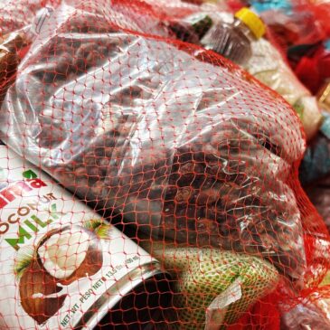 Inespre desarrolla con éxito venta de combos de habichuelas con dulce en Feria Agropecuaria Nacional