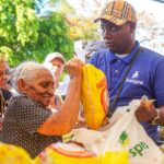 Inespre apoya Fiestas Patronales de Azua con venta de comida barata