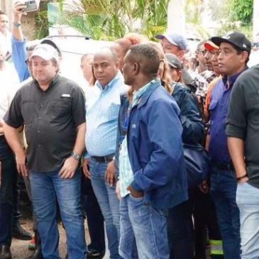 Director del Inespre recorre junto Ministro Paliza zonas afectadas por lluvias en Cabarete