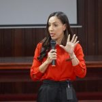 Yelmi Valdez, psicóloga del Inespre, expone en la charla "Situación Actual de los Derechos de las Mujeres"